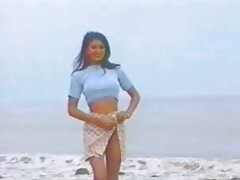 Đồ chơi tình dục trong ass bạn gái đói làm sẽ cổ trang cho họ rên rỉ